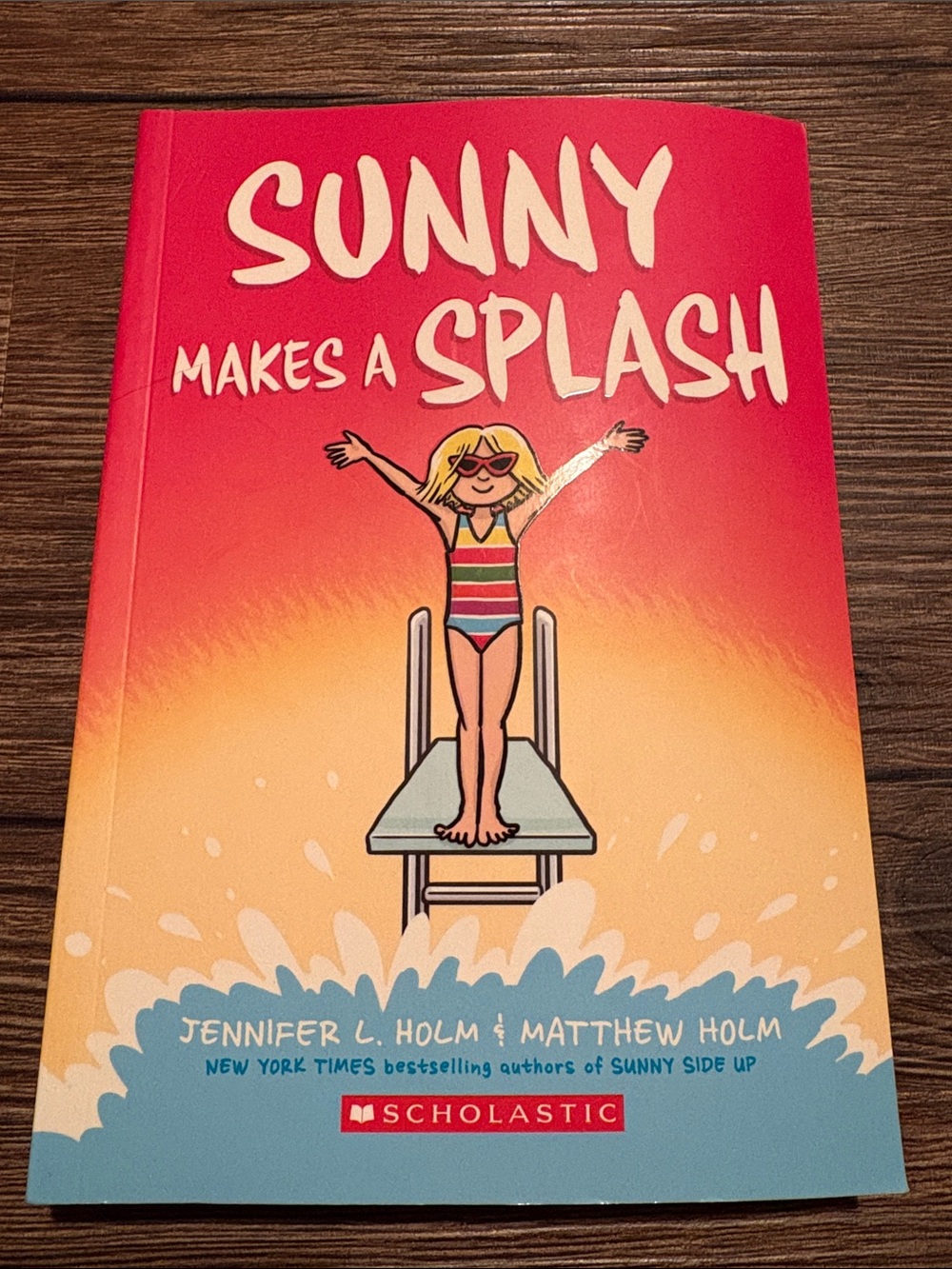 Scholastic Sunny Makes a Splash - Pink and Orange Cover